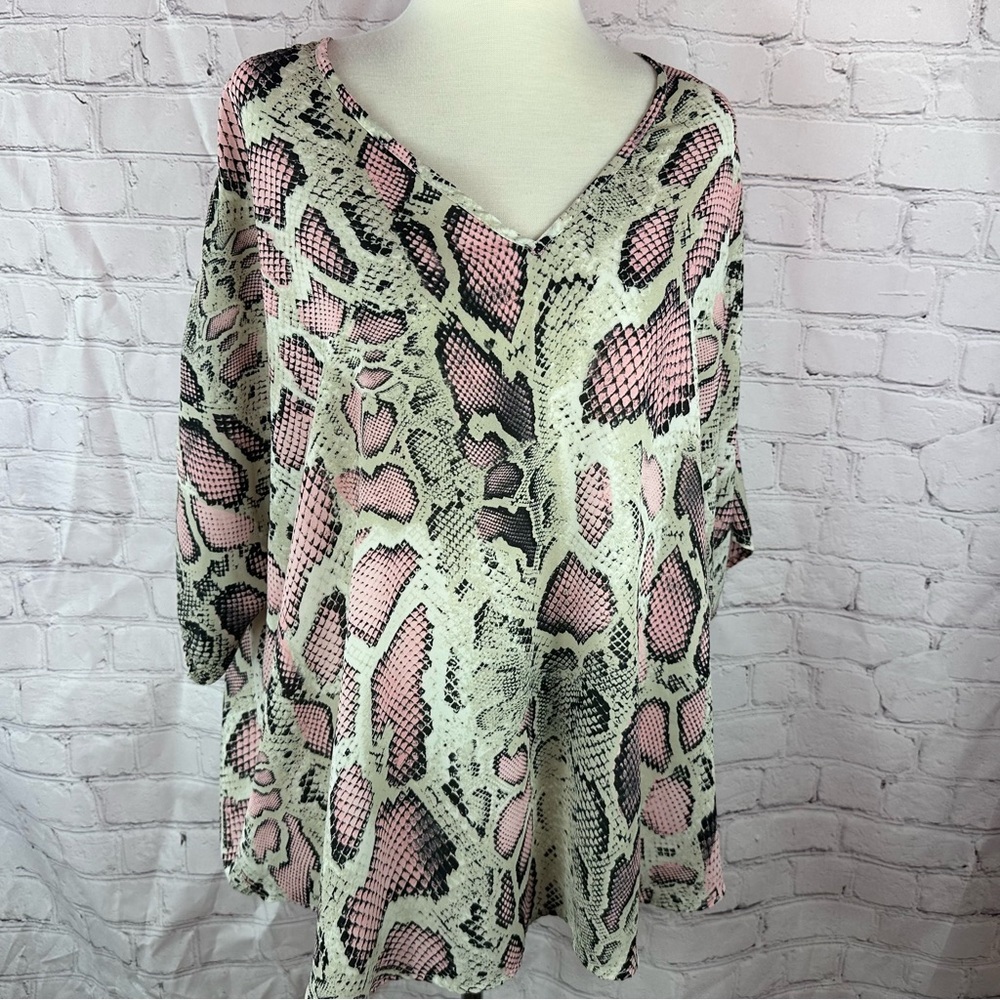 Adrienne Pink  Snakeprint V-Neck flowy oversized Tunic womens M kimono sleeve
